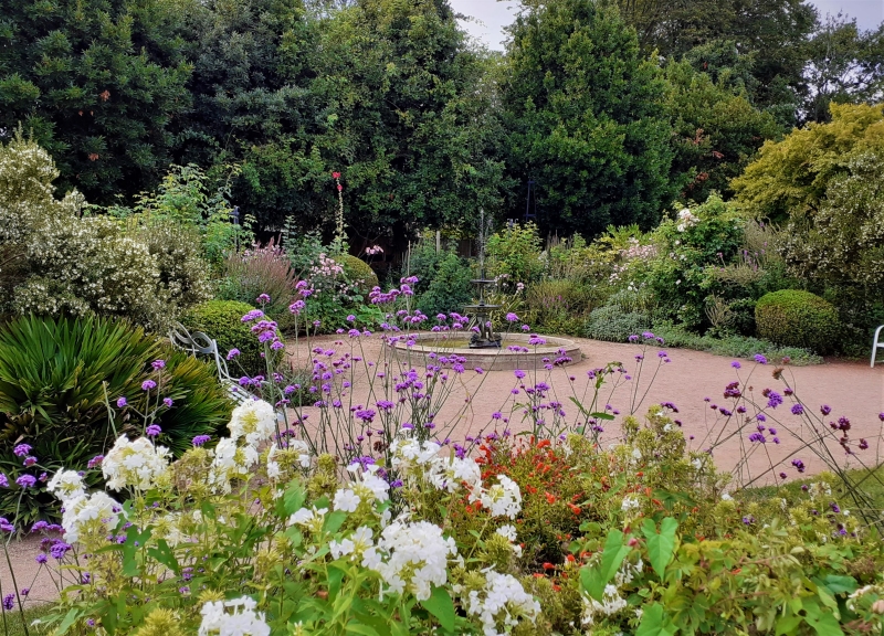 Alverstoke Crescent Garden